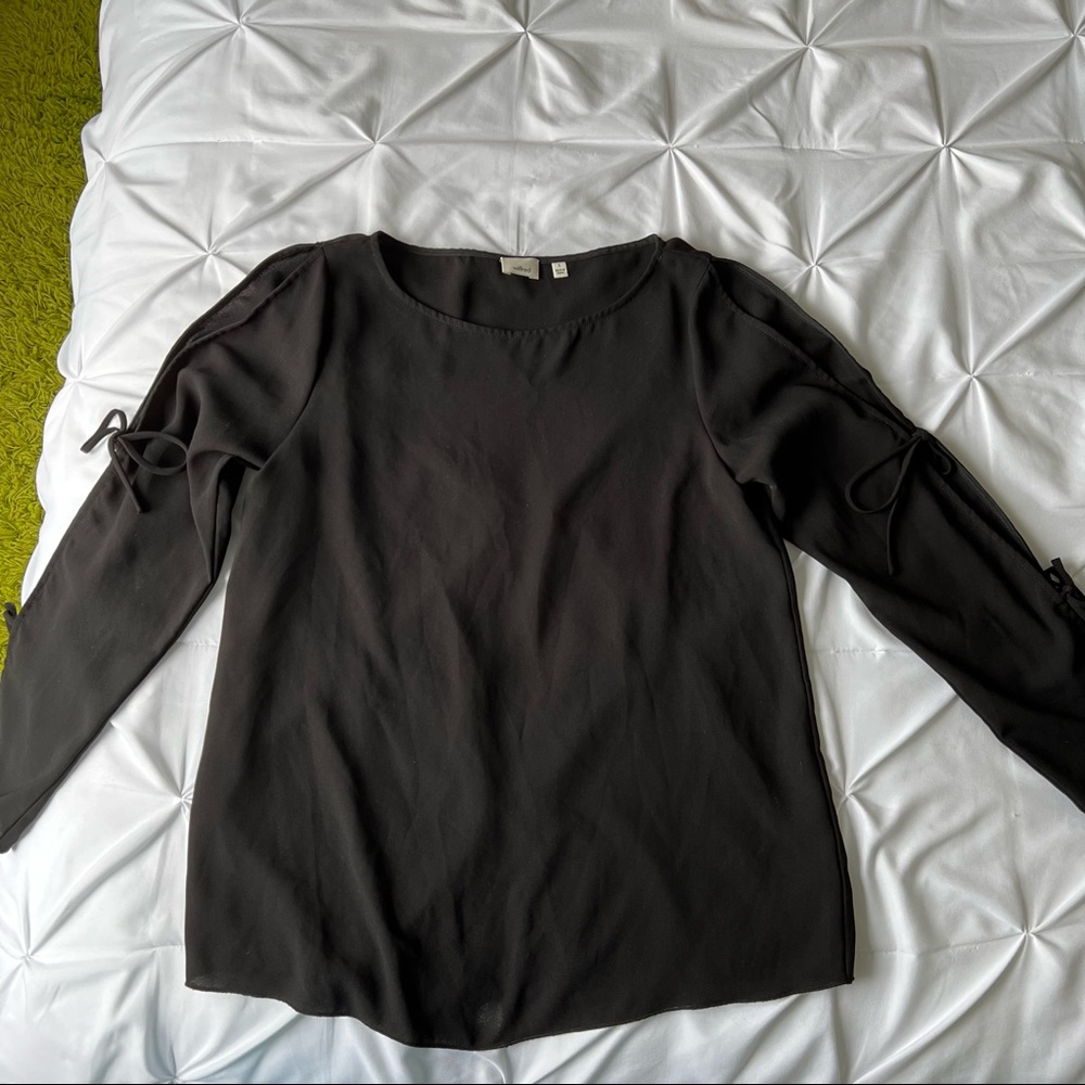 Aritzia Wilfred Blouse